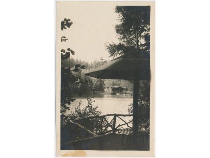 57 - Rychnovsko, Lázně Studánka, partie u jezera, cca 1930