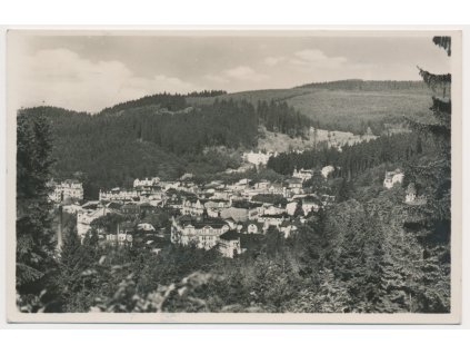 08 - Chebsko, Mariánské Lázně, pohled na město od kavárny Krakonoš, 1937
