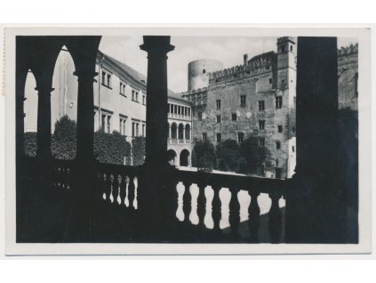 24 - Jindřichův Hradec, zámecká partie, cca 1940