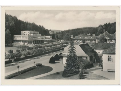 73 - Zlínsko, Luhačovice, lázeňské náměstí, cca 1949