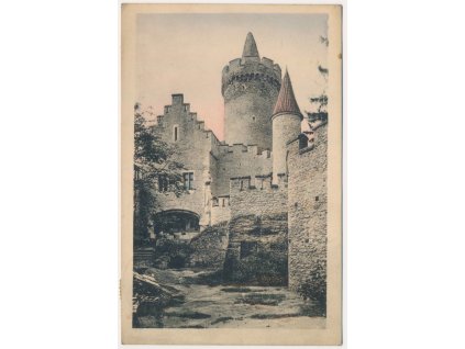 35 - Mělnicko, Kokořín, nádvoří hradu, cca 1922