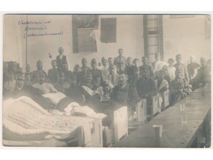 Vojáci při rekonvalescenci v nemocnici ve Vukovaru, cca 1914