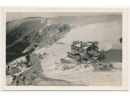 66 - Trutnovsko, Krkonoše, Labská bouda, Elbfallbaude, foto Slavík, cca 1934