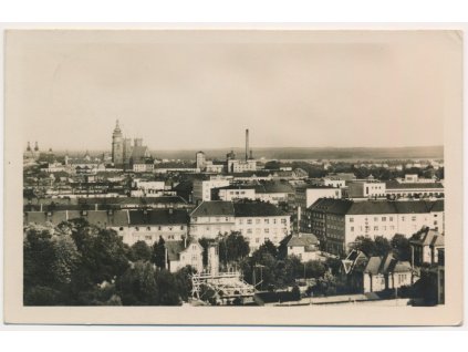 19 - Hradec Králové, celkový pohled na město, cca 1938
