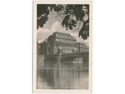 49 - Praha, Národní divadlo, cca 1947