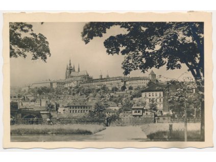 49 - Praha, pohled na Hradčany, cca 1948