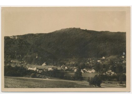 57 - Rychnovsko, Potštejn, celkový pohled na obec, cca 1948