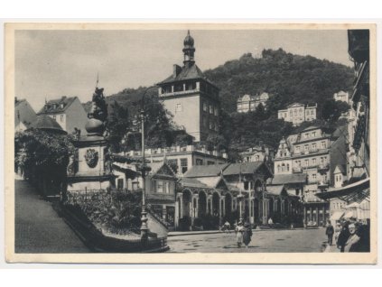 25 - Karlovy Vary, Zámecký vrch, oživená partie, cca 1947