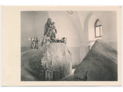 13 - Českokrumlovsko, Svatý Kamen, interiér kostela, cca 1940