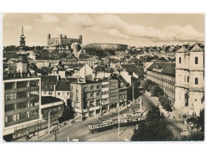 Slovensko, Bratislava, pohled na centrum města, tramvaj..., cca 1951
