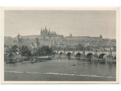 49 - Praha, Karlův most a Hradčany, cca 1935