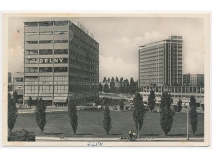 73 - Zlín, Obchodní dům a správní budova Baťových závodů, cca 1942