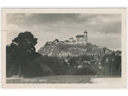 44 - Pardubicko, Kunětická hora, celkový pohled, cca 1936