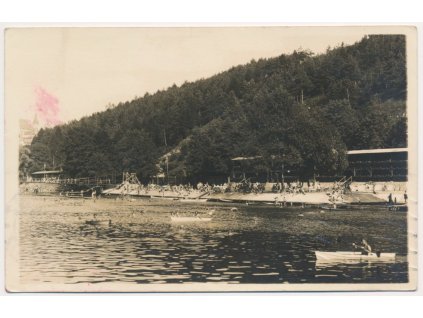 74 - Znojmo, oživené přírodní koupaliště, cca 1929