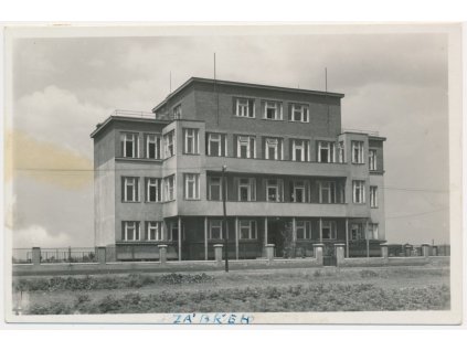43 - Ostrava, Zábřeh, Kojenecký ústav, cca 1941