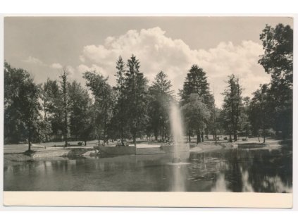 71 - Vsetín, Městský park, cca 1949