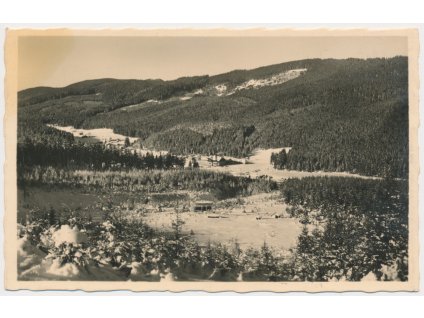 16 - Frýdeckomístecko, Moravskoslezské Beskydy, hotel Bílá, cca 1946