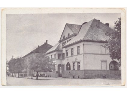 44 - Pardubicko, Opatovice nad Labem, Radnice, cca 1942