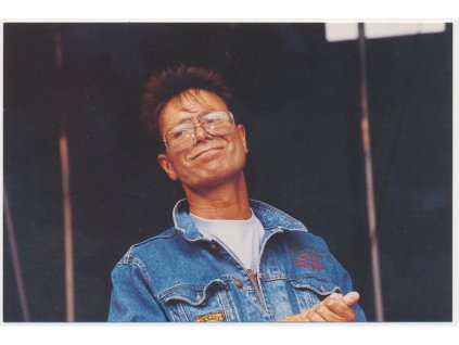 Richard Cliff (1940), britský zpěvák, propagační karta s vlastnoručním podpisem