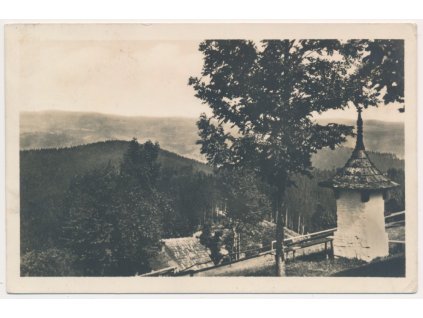 71 - Vsetínsko, Velké Karlovice, Pohled na Vsacké Beskydy, cca 1949