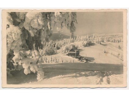 71 - Vsetínsko, Nový Hrozenkov, hotel Portáš, zimní partie, cca 1947