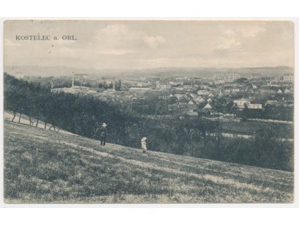 57 - Rychnovsko, Kostelec nad Orlicí, oživený celkový pohled, cca 1924