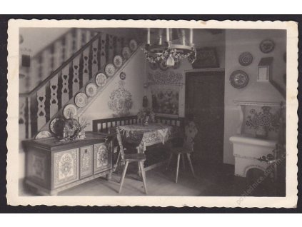 68 - Uherskohradišťsko, Mařatice, síň v domě č. 273, cca 1940