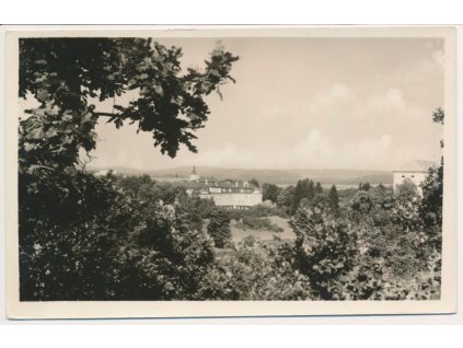 54 - Příbramsko, Dobříš, pohled na město, cca 1950