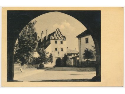 24 - Jindřichohradecko, Třeboň, Troníčkova brána, cca 1950