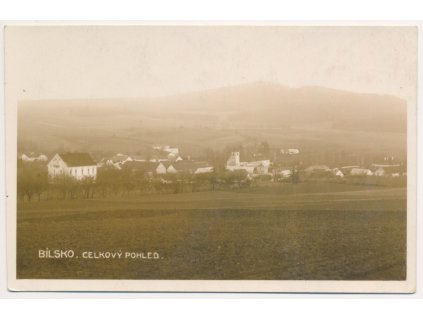 22 - Jičínsko, Bílsko u Hořic, celkový pohled na obec, cca 1931