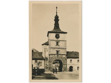 27 - Kladensko, Velvary, Pražská brána, cca 1950