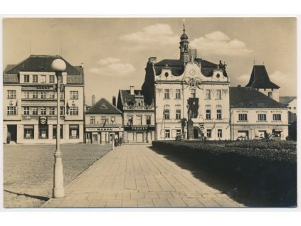 02 - Beroun, partie z náměstí, cca 1947