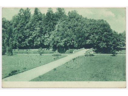 67 - Třebíčsko, Myslibořice, Zámecký park - park soc. ústavu, cca 1935
