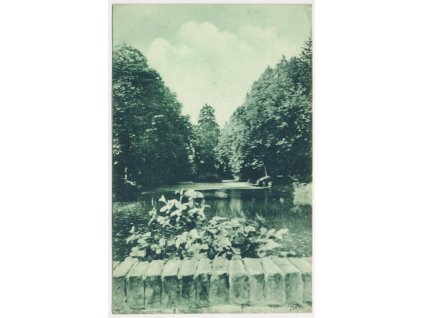 67 - Třebíčsko, Myslibořice, Zámecký park - park sociálního ústavu, cca 1935