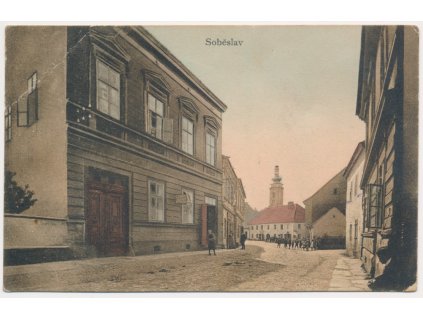 64 - Táborsko, Soběslav, oživená ulice, nákl. V. Smrž, cca 1918, vada - lom v růžku