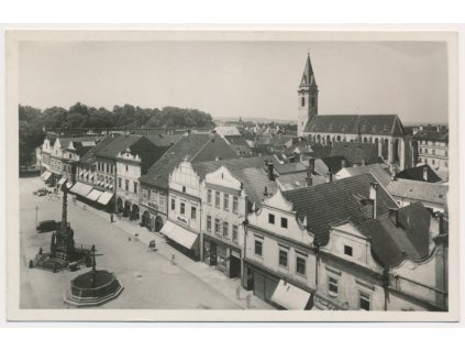 24 - Jindřichohradecko, Třeboň, pohled na náměstí a okolí, cca 1935