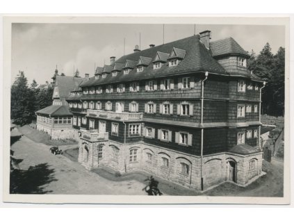 71 - Vsetínsko, Prostřední Bečva, Hotel Tanečnica, cca 1938