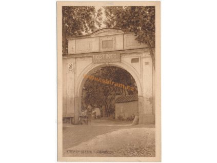 15 – Domažlicko, Kozinův statek v Ujezdě, Hostinec, ca 1925