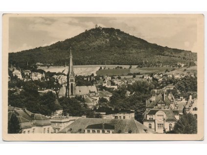 65 - Teplice, pohled na hrad Doubravku, cca 1957