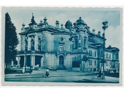 43 - Ostrava, Moravská Ostrava, městské divadlo, cca 1942