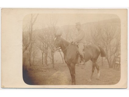 Vojenská, Voják na koni, cca 1915