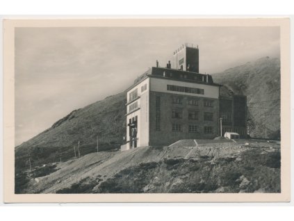 Slovensko, Vysoké Tatry, Hotel Encián a stanica lanovky, cca 1939