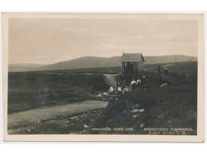 66 - Trutnovsko, oživená partie u pramene Labe, cca 1929