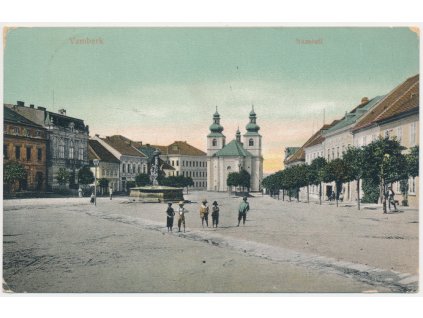 57 - Rychnovsko, Vamberk, oživené náměstí, cca 1910