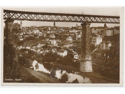 74 - Znojmo, celkový pohled na město, cca 1938