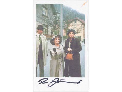 Janžurová Iva (1941), herečka, výstřižek s vlastnoručním podpisem