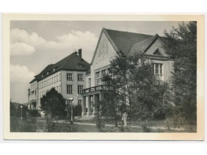 02 - Beroun, Vyšší hospodářská škola, cca 1950