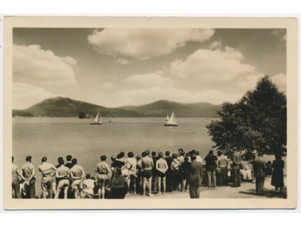11 - Českolipsko, Doksy, Staré Splavy, závody plachetnic, oživená partie, 1956