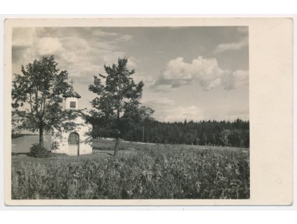 66 - Trutnovsko, Bílá Třemešná, partie u kapličky, cca 1943