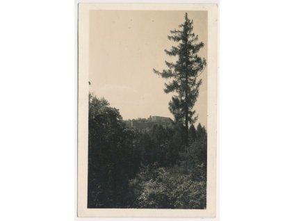 53 - Přerovsko, pohled na hrad Helfštýn, cca 1935